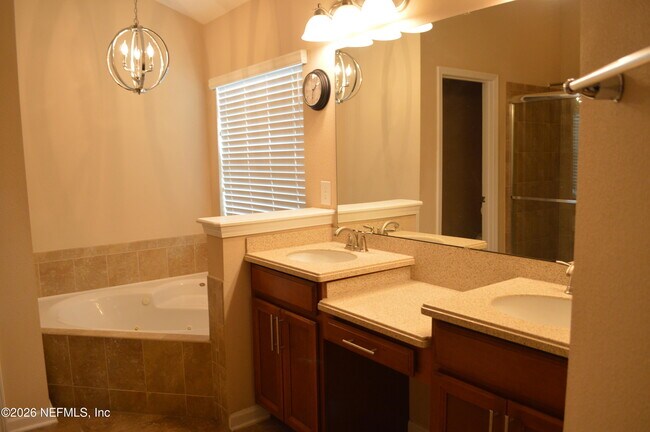 Building Photo - 4559 Plantation Oaks Blvd