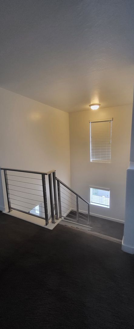 Building Photo - 5332 Silver Clover Ln