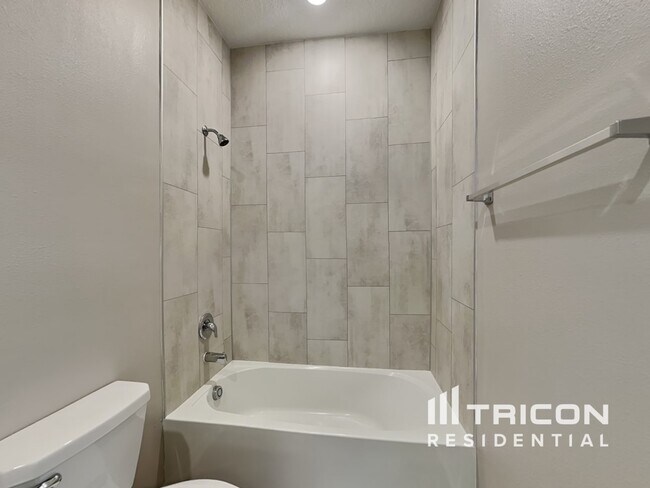 Building Photo - 4349 Carrabelle River Ln