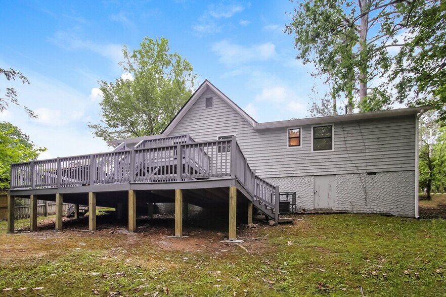 Building Photo - 2597 Carol Cir