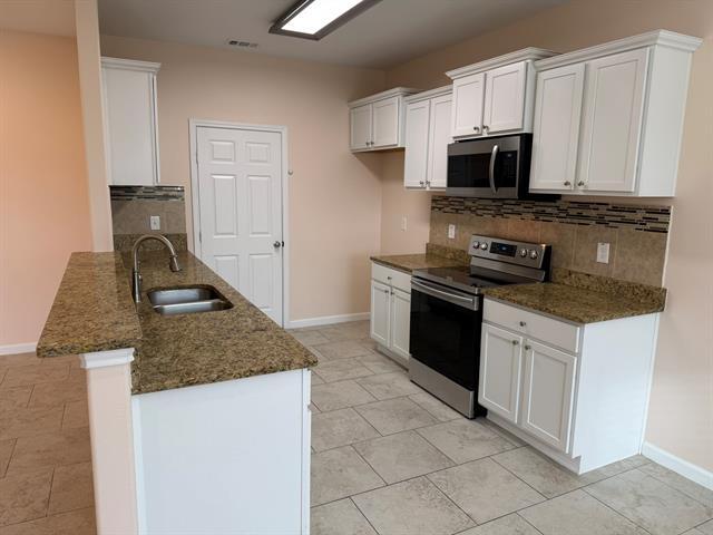 Building Photo - 3118 Roosevelt Ave