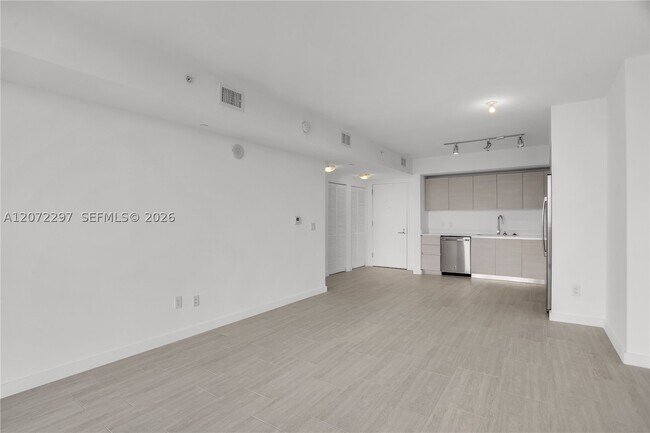 Building Photo - 4250 Biscayne Blvd
