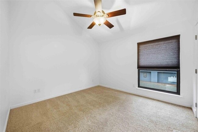 Building Photo - 2100 Commonwealth St