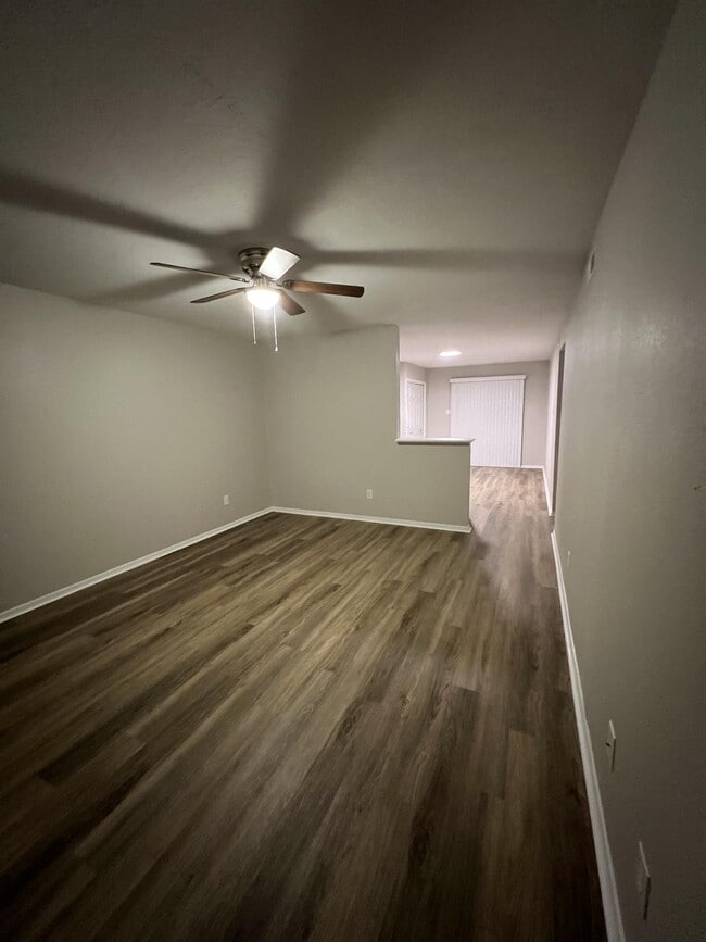 Building Photo - 2906 Prairie Flower Cir