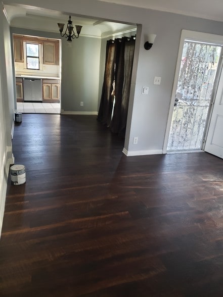 Living Room - 3001 Edgehill Dr