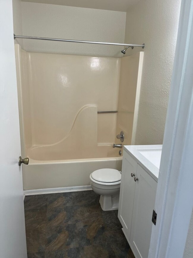 Building Photo - 7665 Spouse Dr