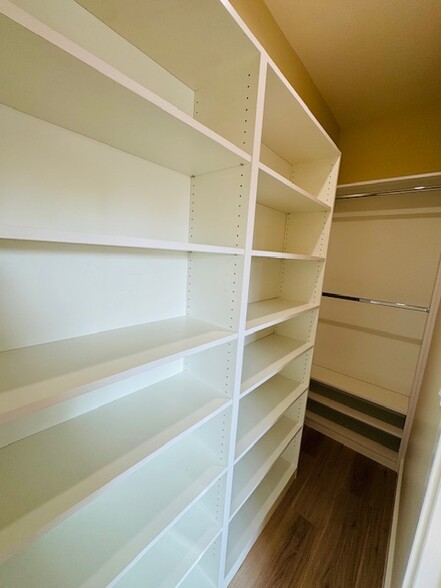 Primary bedroom closet - 1109 W Angeleno Ave