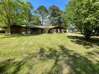 Building Photo - Small Drive