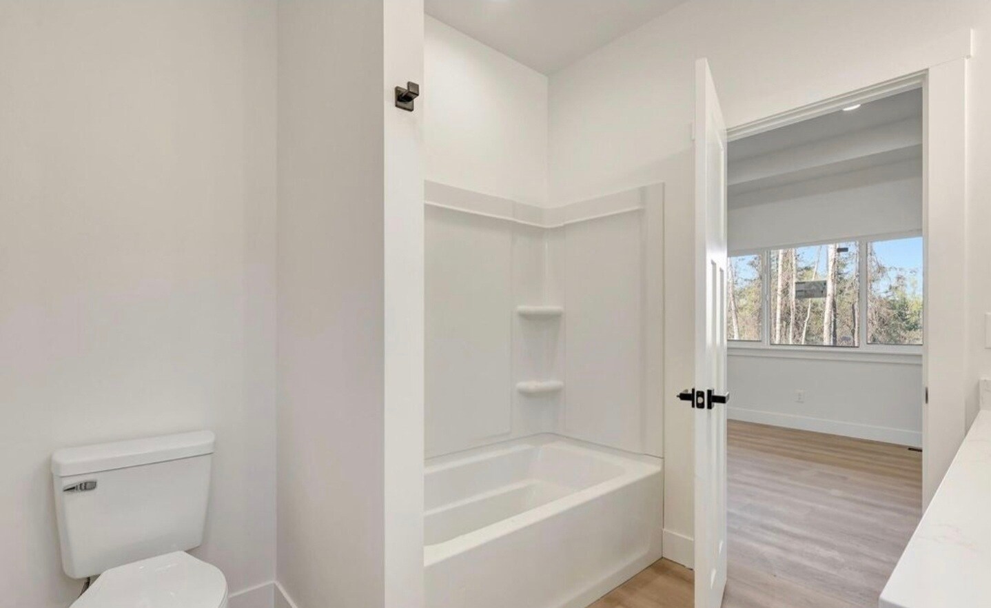 Building Photo - 2631 N Prospect Dr