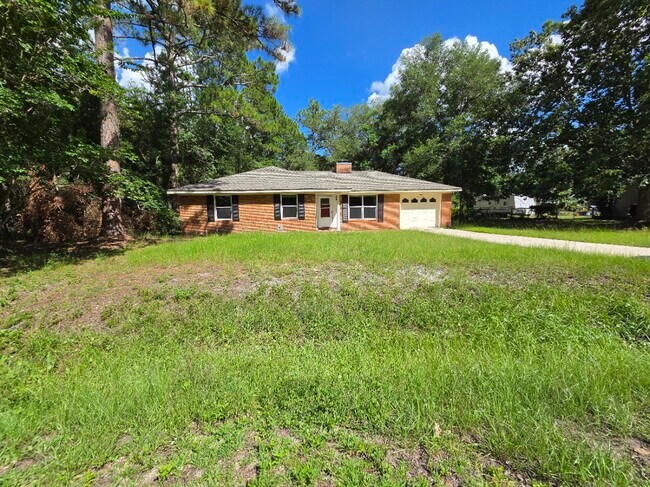 Building Photo - 504 Martha Dr