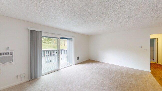 Building Photo - 475 Ignacio Blvd