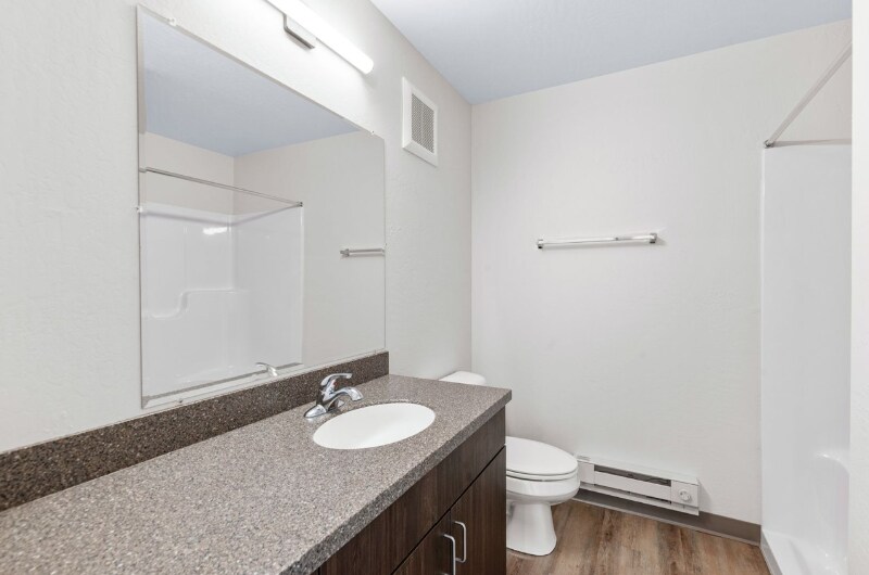 Building Photo - 352 Deschane Ave