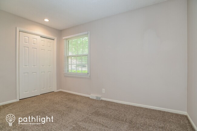 Building Photo - 414 S Cardinal Drive, Olathe, KS, 66062