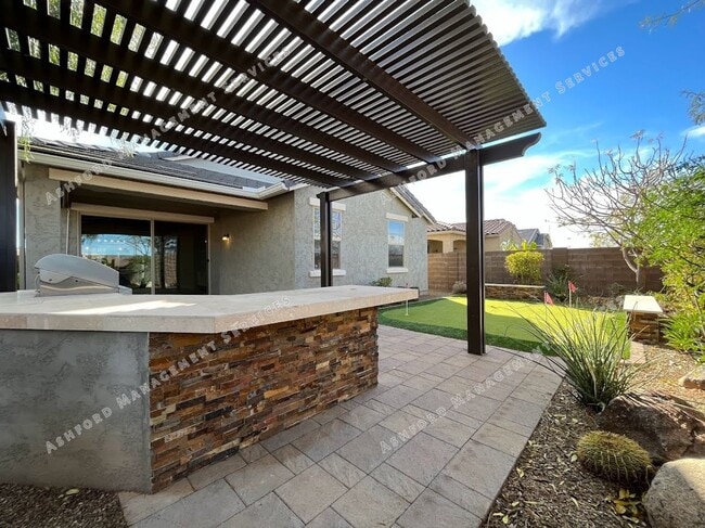 Building Photo - BEAUTIFUL 3 BEDROOM 2 BATHROOM HOME IN PEORIA