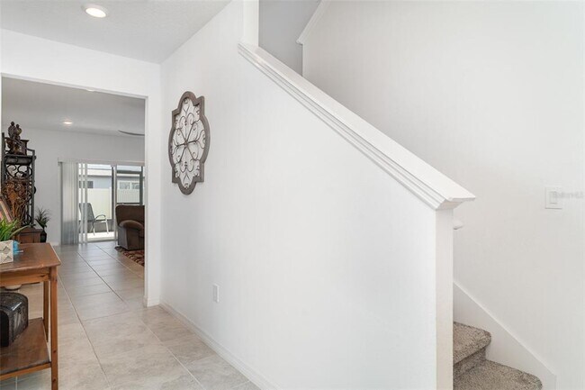 Building Photo - 465 Waterford Dr