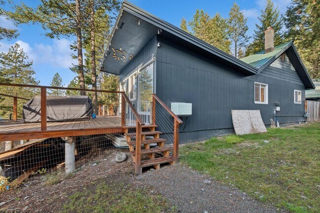 Building Photo - Whitefish Home with Great Lake Views