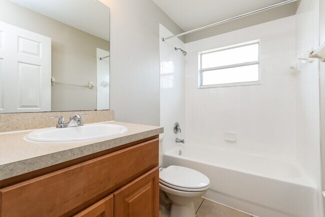 Building Photo - 803 Halifax Dr