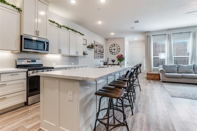 Building Photo - 4539 English Maple Dr