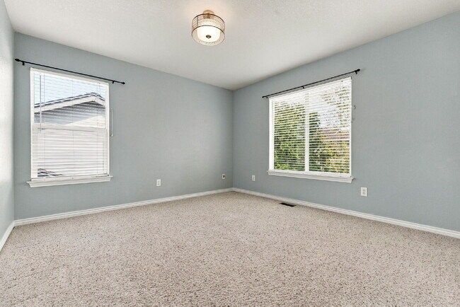 Building Photo - 3-Bedroom Home + Separate Office & Loft | 3-Car Garage