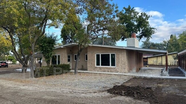 Building Photo - 17259 Walnut Ave