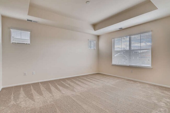 Building Photo - 3162 Jonquil St