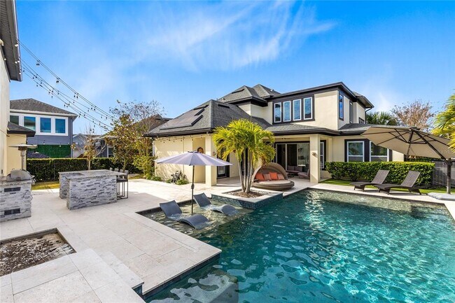 Building Photo - 13153 Lessing Ave