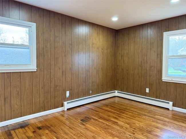 Building Photo - 16 Highview Dr