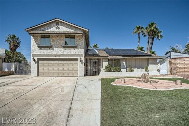 Primary Photo - Fully Furnished with sparkling pool!