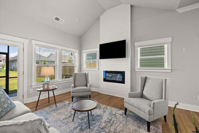 Building Photo - 2093 Firelight Wy