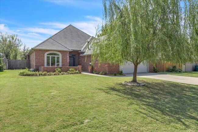 Building Photo - 6313 Glenbrook Ct