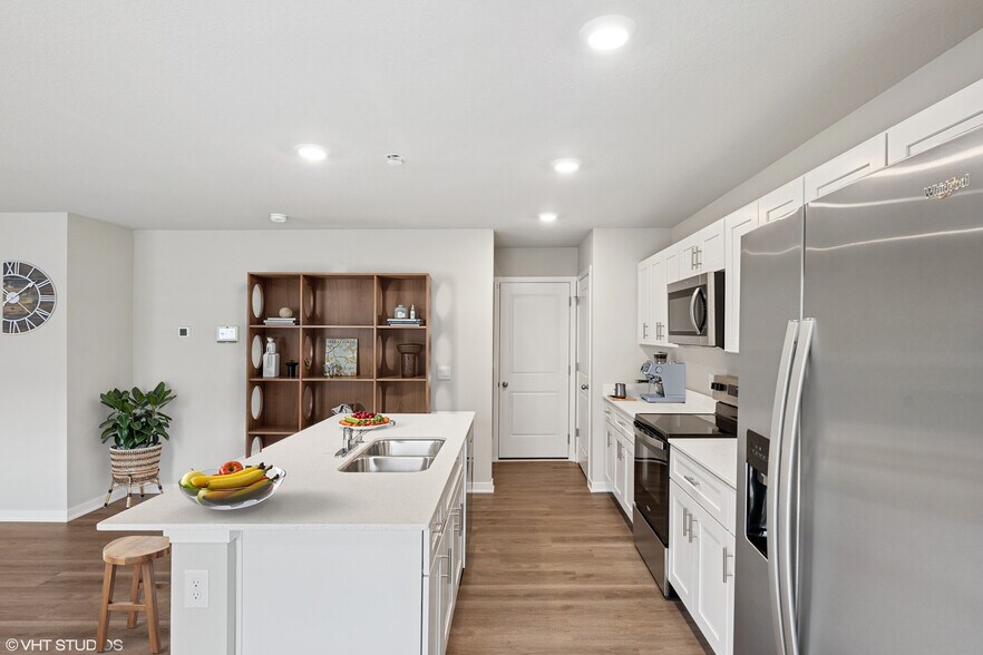 Building Photo - 356 Ember Dr