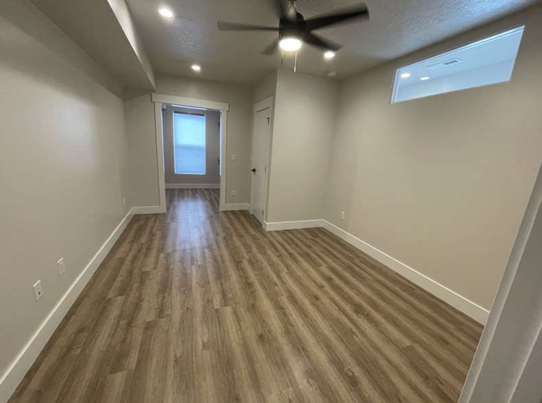 Building Photo - 423 E 2100 S