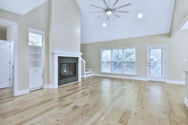 Family/Living Room - 300 Vendella Cir