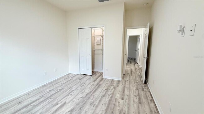 Building Photo - 3509 Rhapsody St