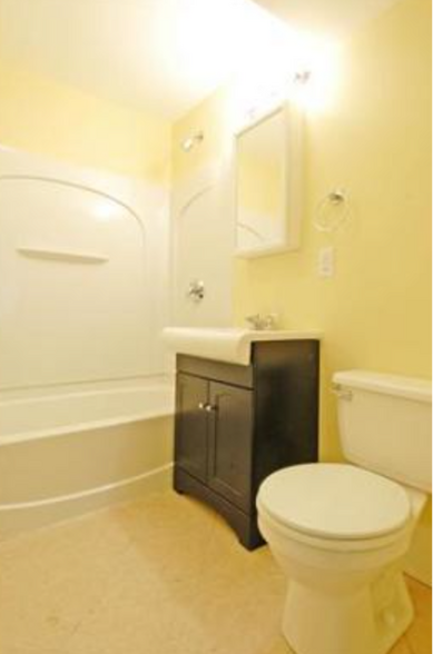 Building Photo - 19 Parker Hill Ave