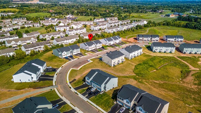 Building Photo - Brand New - 4Bed, 2.5Bath Townhouse in Pot...