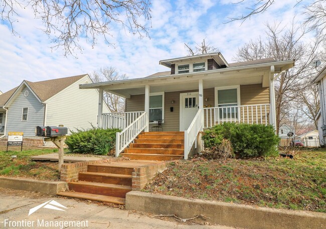 Primary Photo - Awesome 4 Bedroom on the East Side of Manh...