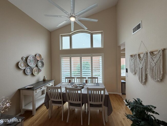 Building Photo - 9216 S 47th Pl