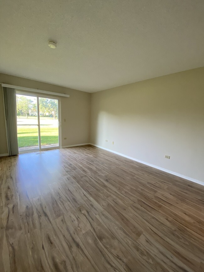 Building Photo - 1146 Courtland Dr