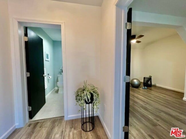 Building Photo - 656 N Dillon St