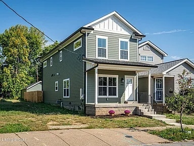 Primary Photo - 935 E Madison St