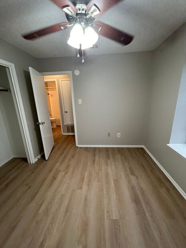 Building Photo - D.Schrager Properties7 (7900 West Gate Blvd)