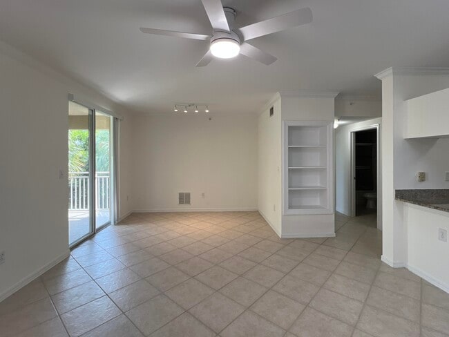 Primary Photo - 6410 Emerald Dunes Dr