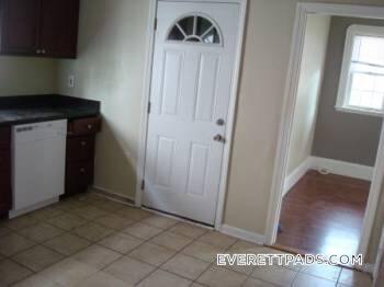 Building Photo - 51 Glendale St