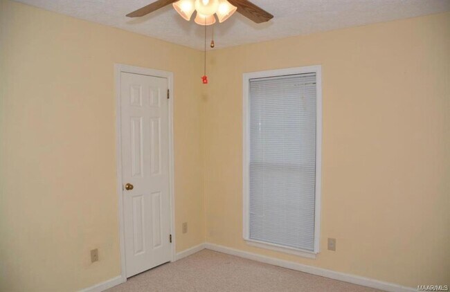 Building Photo - 1952 Woodrun Dr