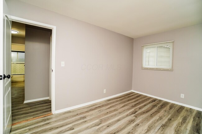 Building Photo - 608 Palace Ln