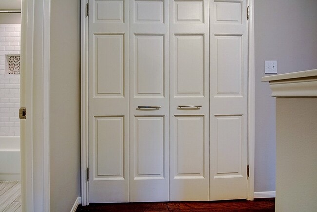 Building Photo - 1408 W Webster St