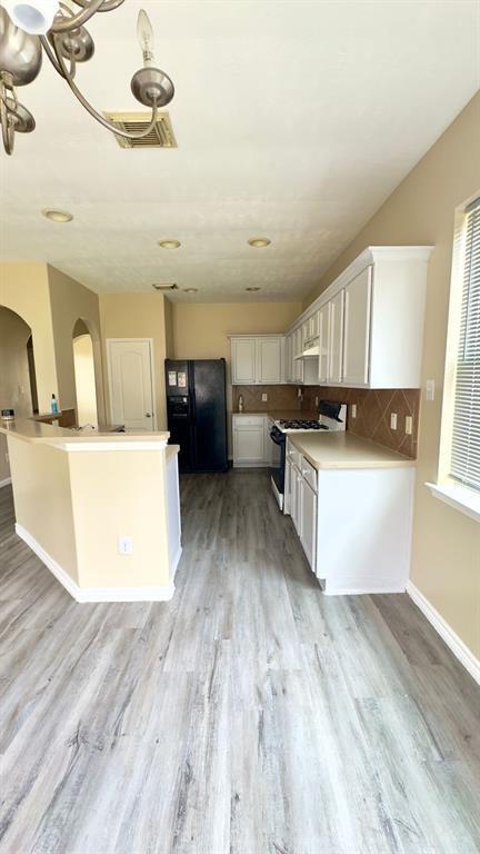 Building Photo - 402 Wild Bird Dr