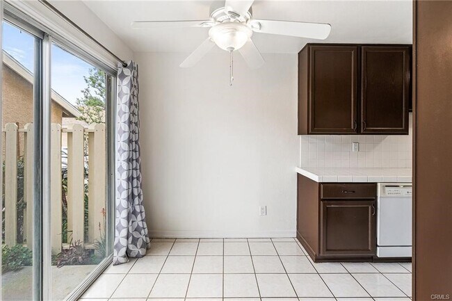 Building Photo - 10125 De Soto Ave