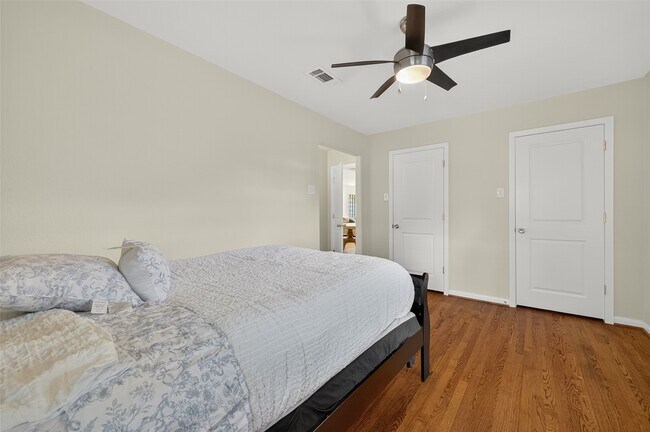 Building Photo - 4045 Osby Dr